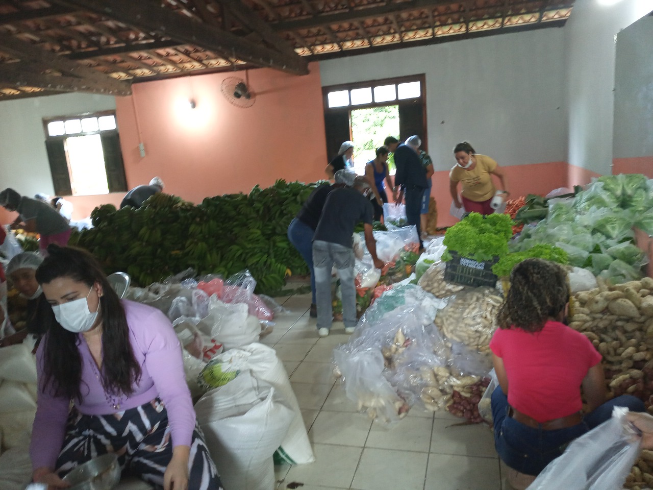 Agricultores do Vale do Jiquiriçá vendem produção para o PAA pela primeira vez