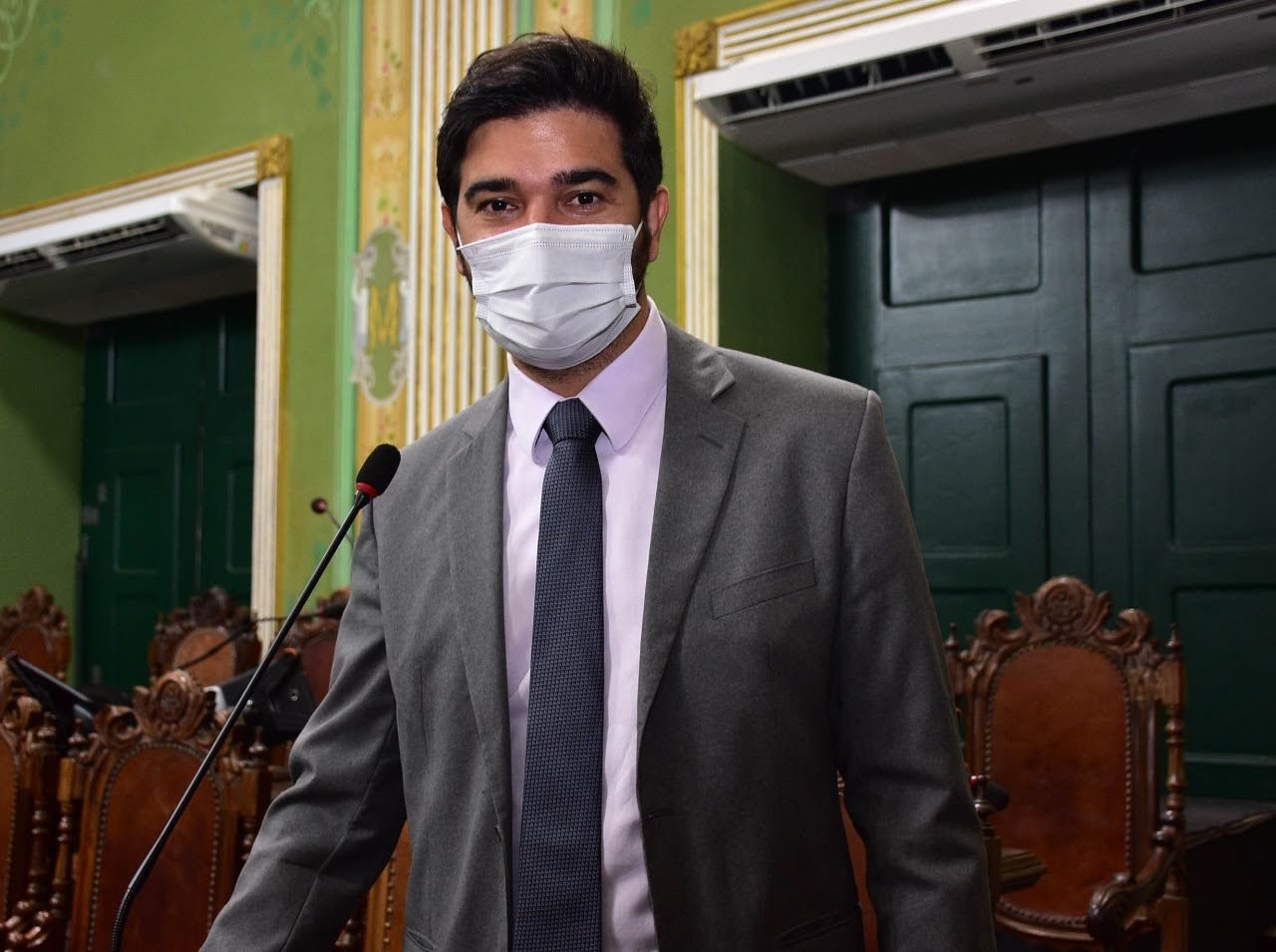 Vereador quer isentar cobrança de alvará sonoro a bares e restaurantes de Salvador