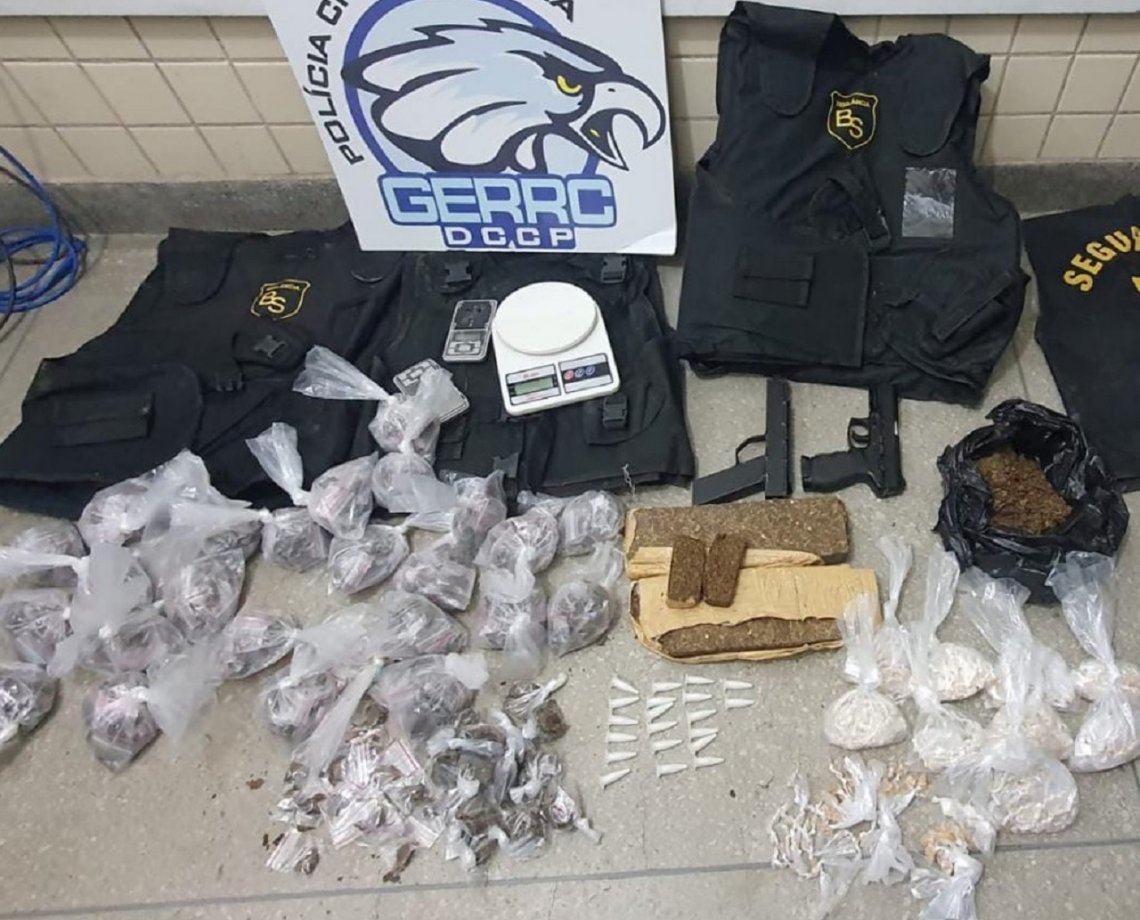 PM apreende drogas durante ação pela captura de assaltantes de ônibus na Boa Vista de São Caetano