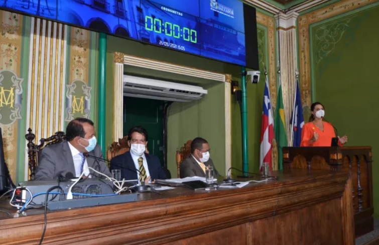 Secretária da Fazenda esclarece PLE nº 306/2021 aos vereadores