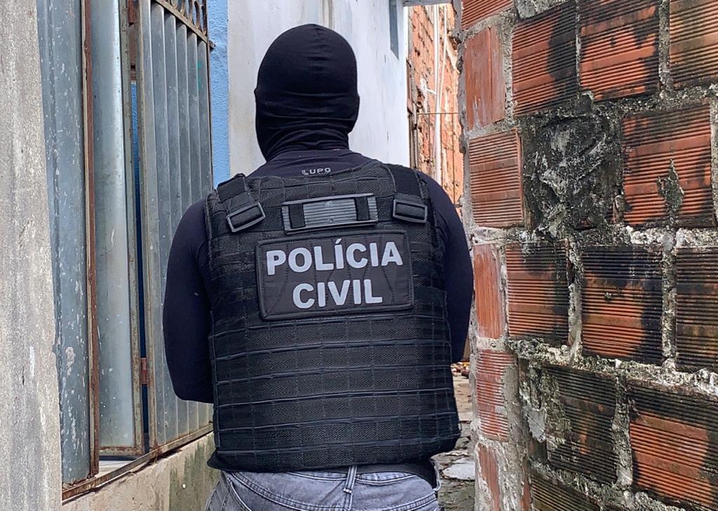 Criminoso é preso em flagrante após matar homem a facada em Feira de Santana