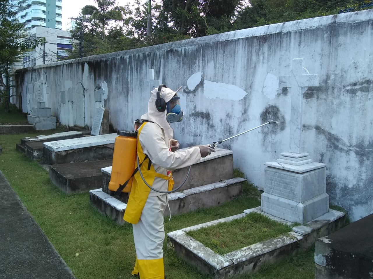 Centro de Controle de Zoonoses inicia inspeção em cemitérios de Salvador
