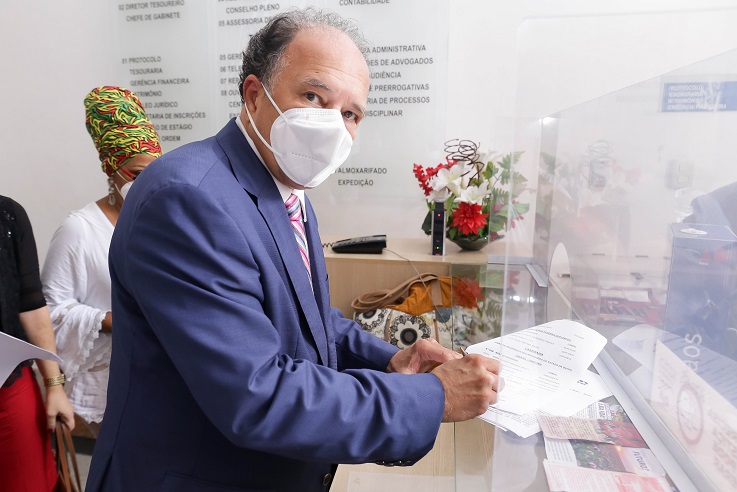 Dinailton registra chapa ´OABpraValer´ e advogada civilista D´jane Silva é candidata a vice
