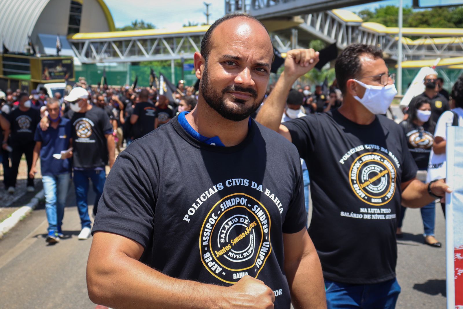 Capitão Alden e Soldado Prisco presentes na Assembleia Presencial do Sindpoc cobram de Rui Costa valorização dos policiais civis