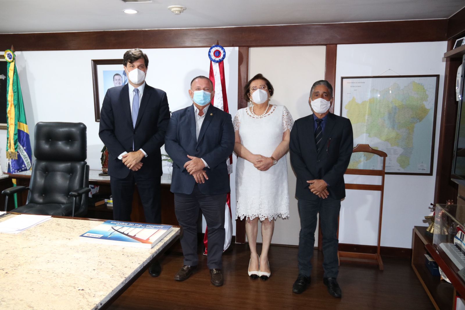 Governador Adolfo Menezes  recebe PGJ