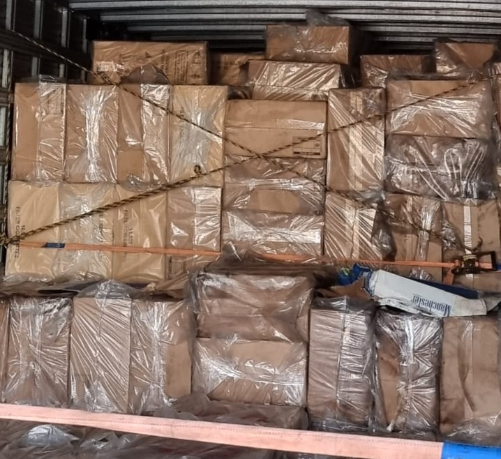Polícia apreende R$ 1 milhão em cigarros contrabandeados em Feira de Santana