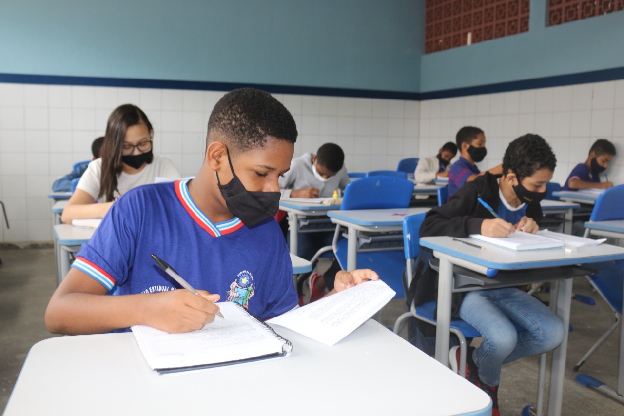 Provas que medem IDEB serão aplicadas a partir de segunda-feira (8) em todas as redes de ensino