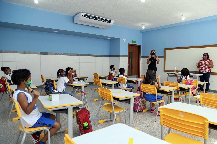 Prefeitura convoca mais de 900 profissionais para áreas da saúde e educação