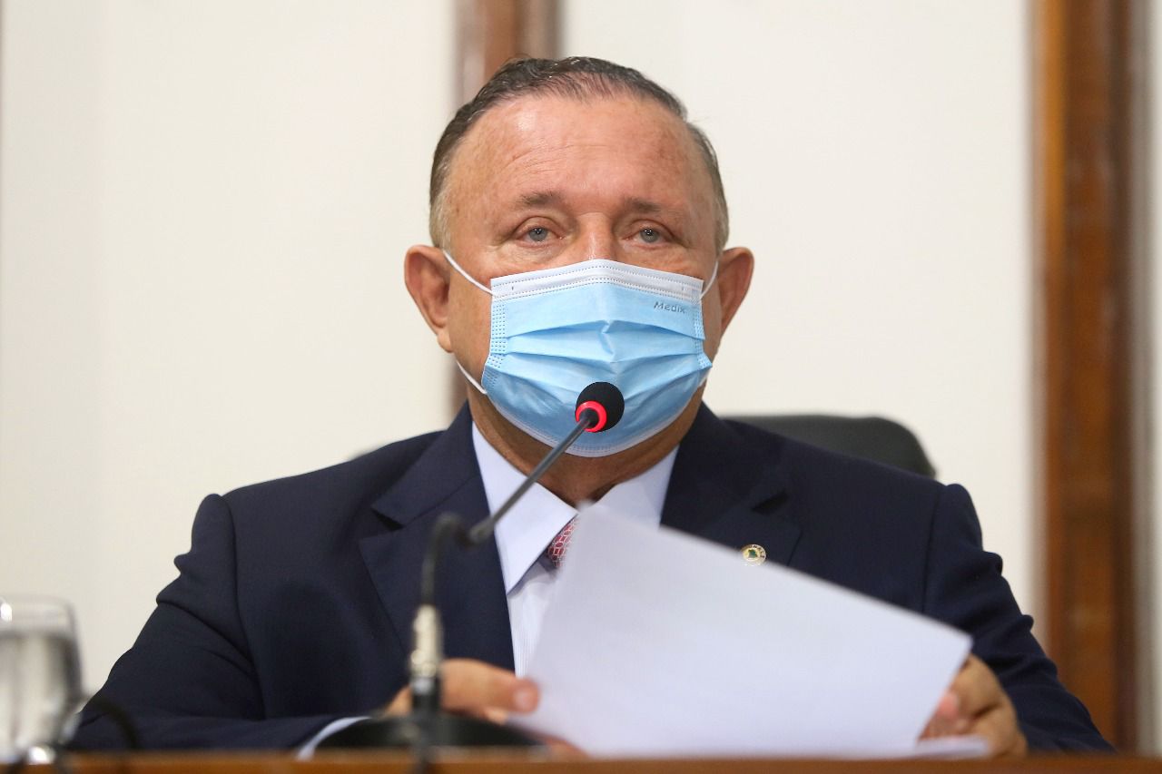 Adolfo Menezes destina emenda para que hospital de Campo Formoso faça cirurgias ortopédicas