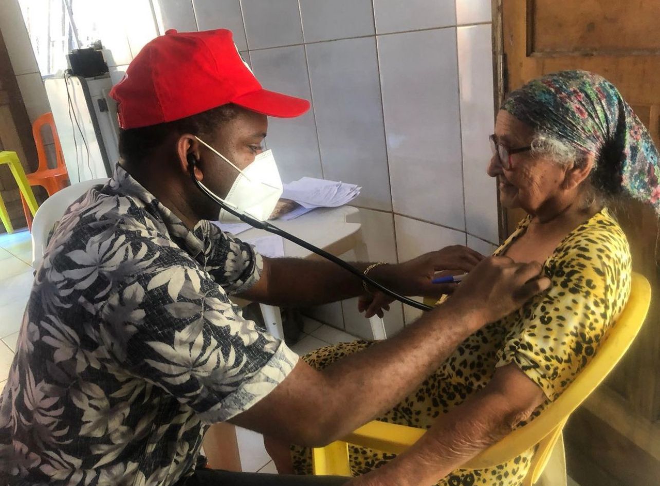 Brigada dos movimentos sociais e mobilização de profissionais de saúde apoiam famílias atingidas pelas chuvas na Bahia