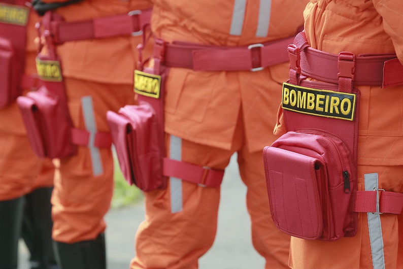 Vinte e cinco bombeiros são enviados para reforçar atuações nas regiões atingidas pelas chuvas