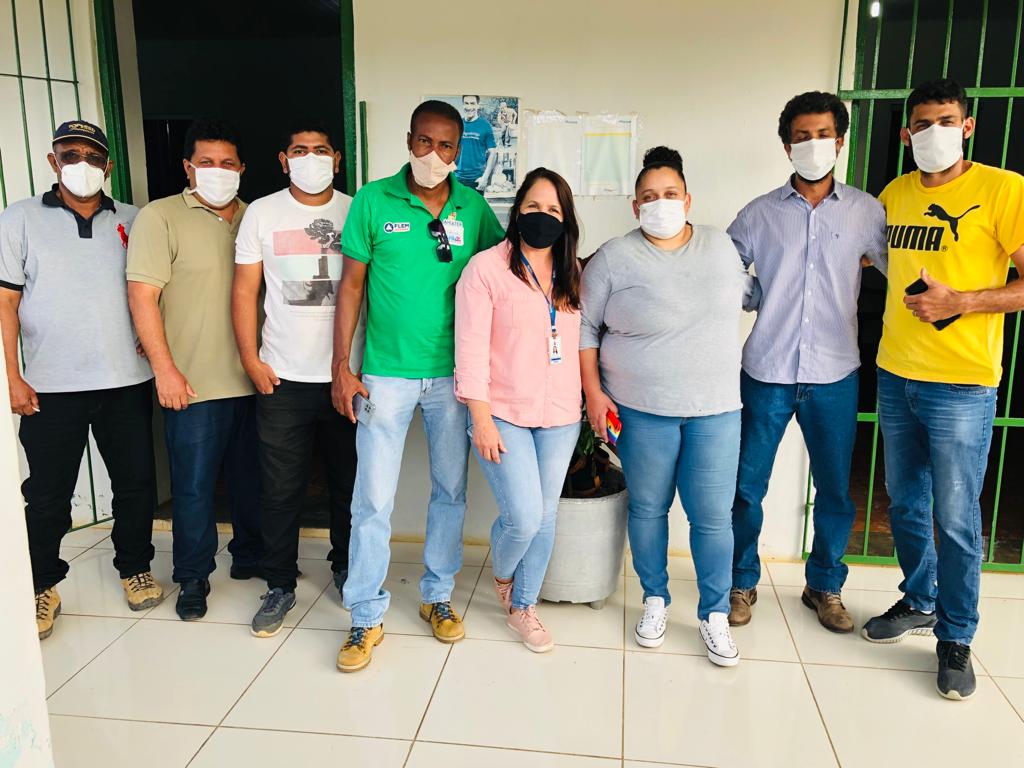Comunidade quilombola de Tremedal recebe atendimento para atualizar documento que identifica trabalhadores da agricultura familiar
