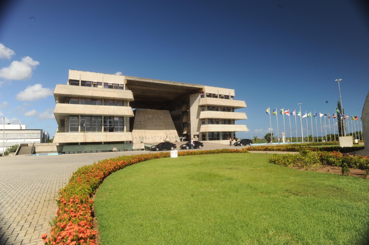 Assembleia entra em lockdown de dez dias a partir de sexta (21)