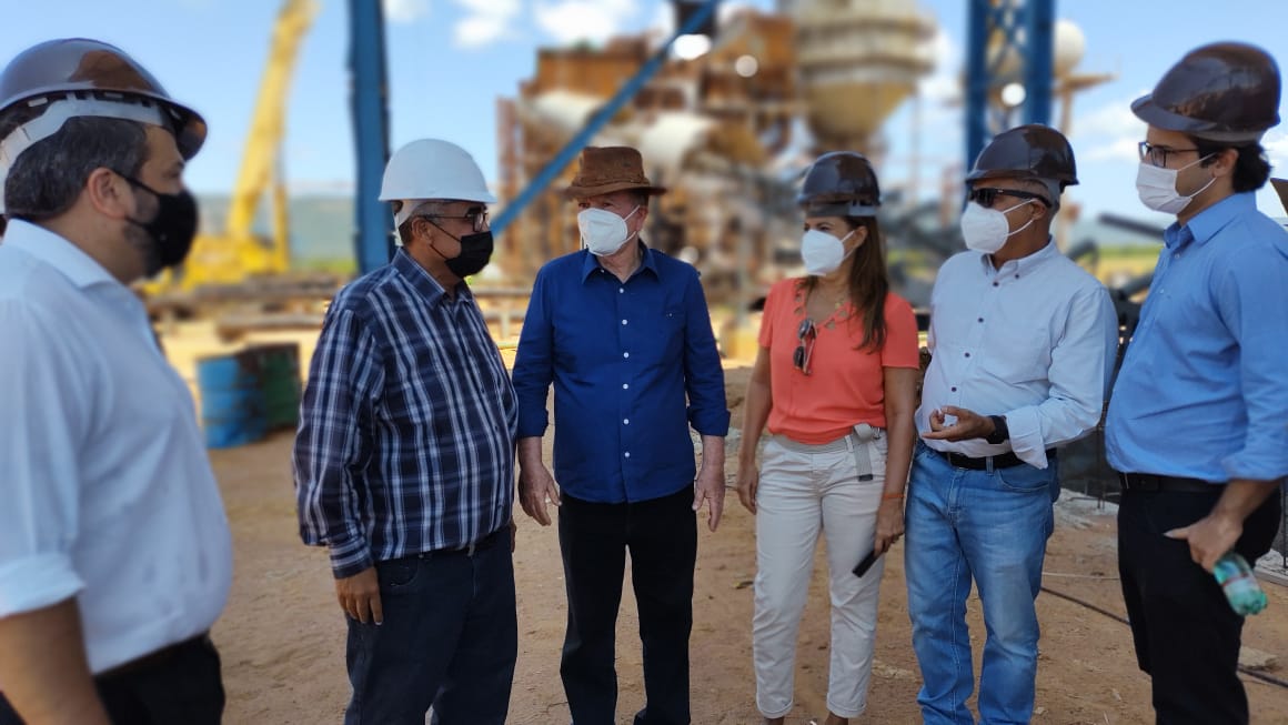 Distribuidora de combustíveis e fundos de investimentos conhecem instalações do Polo Agroindustrial e Bioenergético do Médio São Francisco