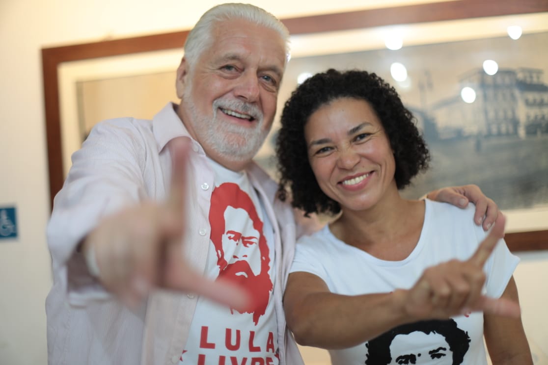 “Não é hora de colocar o projeto em risco na Bahia”, diz Lucinha ao defender candidatura de Wagner