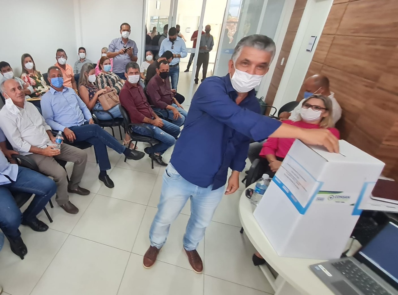 Prefeito de Caém é eleito presidente do Consórcio Regional de Saúde e irá gerir a Policlínica