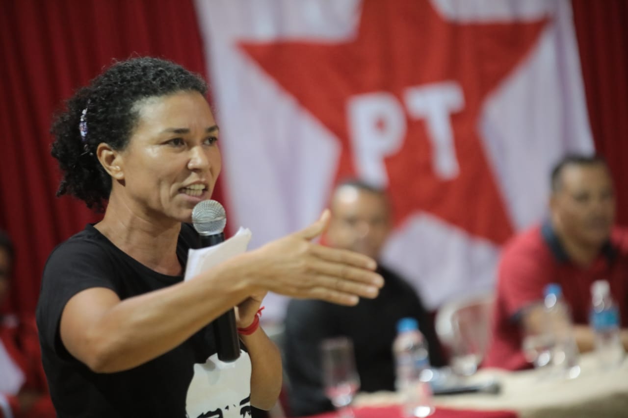 “Bahia precisa de uma mulher Sem Terra na Assembleia”, diz Lucinha ao celebrar o 8 de Março