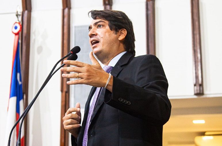 Pedro Tavares agradece aos baianos pelos mais de 80 mil votos 