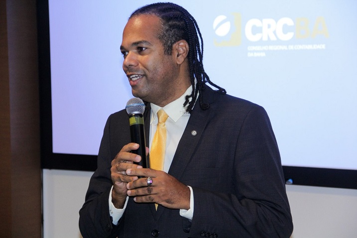 CRCBA realiza simpósio sobre reforma tributária e contabilidade para pequenas e médias empresas