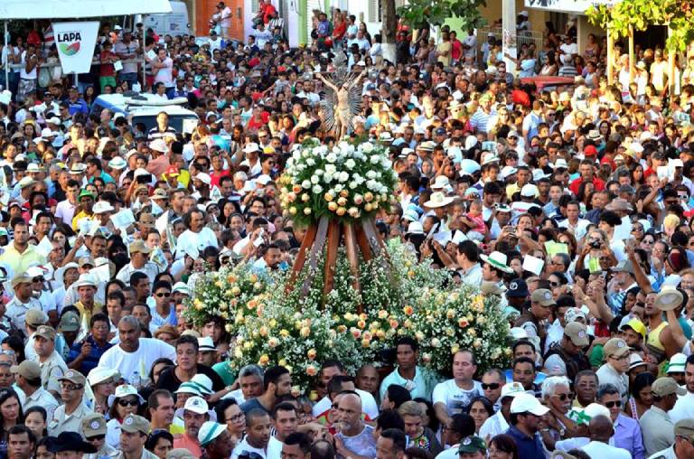 Podcast Rádio Antiquis lança episódios sobre impactos da pandemia em festas populares
