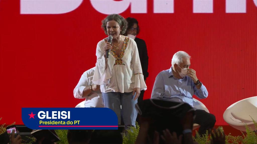 Gleisi Hoffman defende união pelo projeto da Bahia e do Brasil em favor da democracia