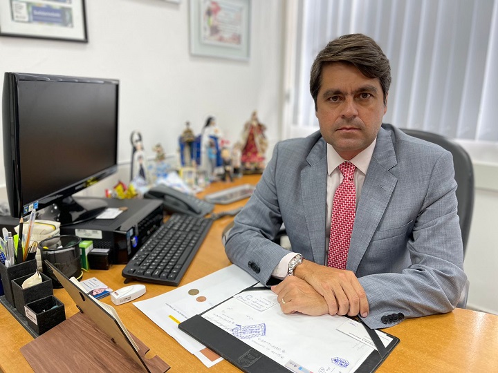 “Enquanto o governo do estado bate recorde com repasses de R$ 361 mi à Arena Fonte Nova, a educação é a pior do Brasil e os baianos estão reféns da insegurança pública”, crítica Paulo Câmara
