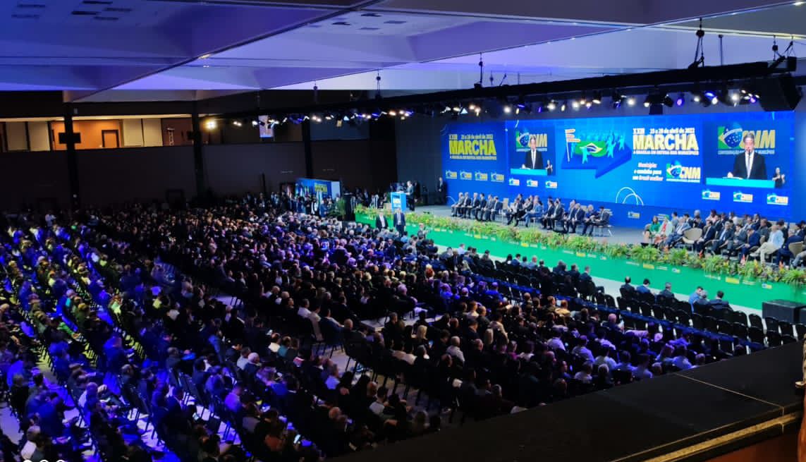 Marcha a Brasília: Governo e Congresso assumem compromissos com os municípios na abertura oficial do evento