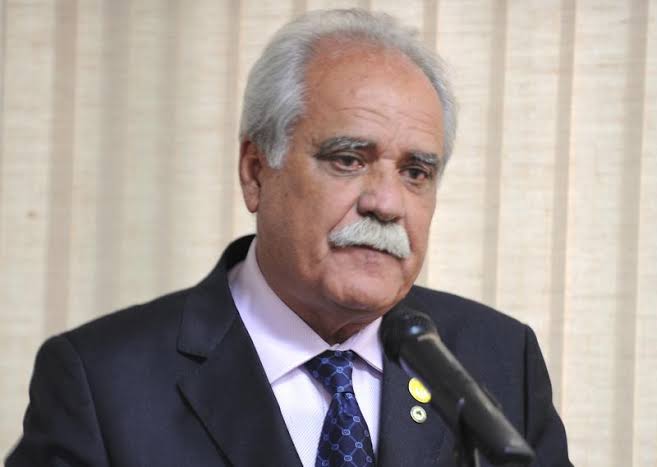 Vice-presidente do MDB, ex-ministro João Santana declara apoio a ACM Neto