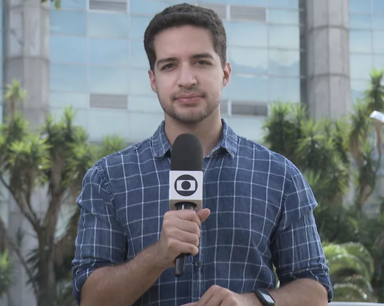 Jornalista da TV Globo, Gabriel Luiz é esfaqueado em Brasília