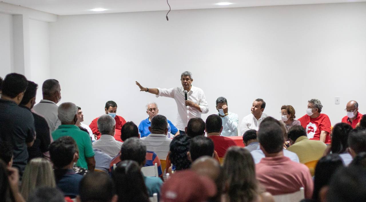 Em Seabra, Jerônimo diz que prioridade é  “cuidar de gente”