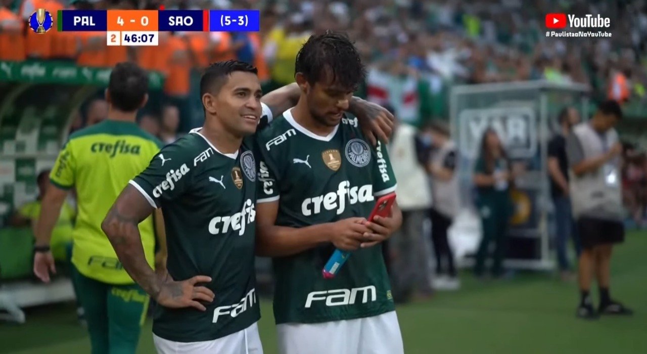 Palmeiras atropela São Paulo, vira confronto e leva título paulista