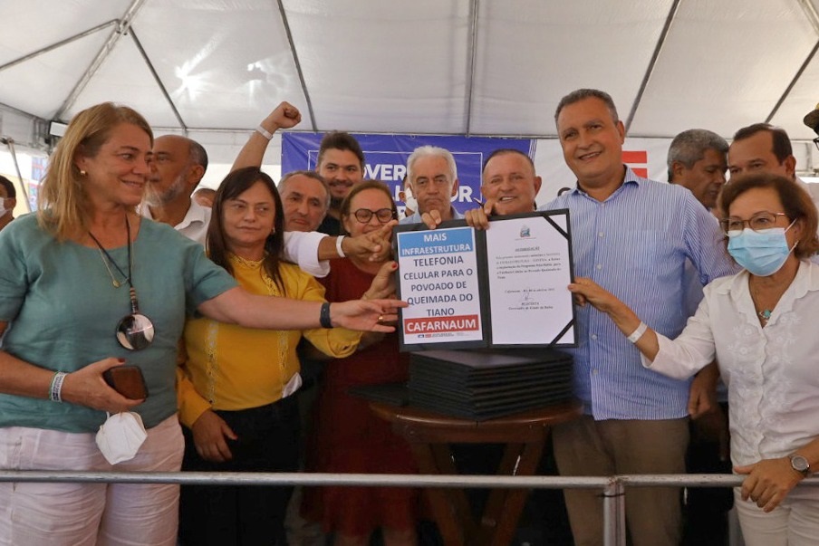 Rui assina ordem de serviço para pavimentação da BR-122 e autoriza nova escola em Cafarnaum