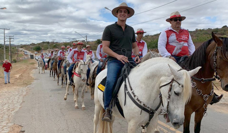 Marcelinho Veiga quer fortalecer cultura e tradição da Festa do Divino em Canápolis