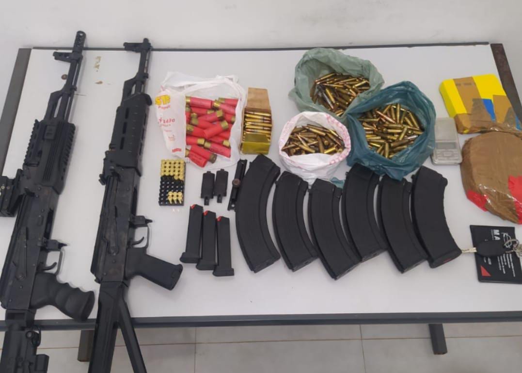 Dois fuzis russos modelo AK-47 são apreendidos pela Rondesp Oeste