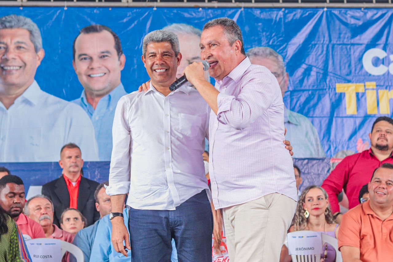 Jerônimo mostra força no Semiárido: 18 prefeitos participam de PGP com público recorde em Ribeira do Pombal