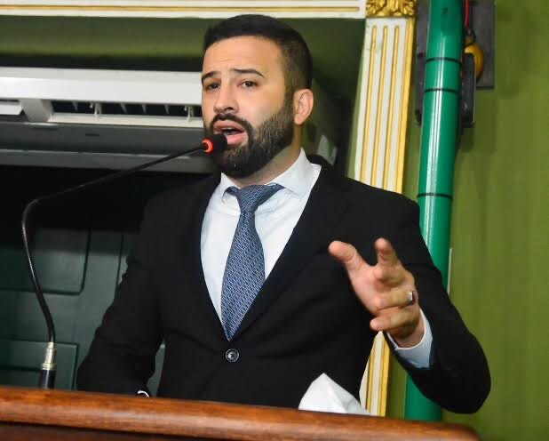 ‘Será um presidente sensível com a categoria dos motoristas por app’, celebra Átila do Congo sobre posse de Carlos Muniz na Câmara de Salvador