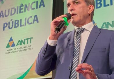 Robinson Almeida critica prefeitura e diz que MP desmascarou “privatização disfarçada” da educação em Salvador