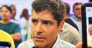 Aeronave que transportava ACM Neto e João Roma sofre despressurização