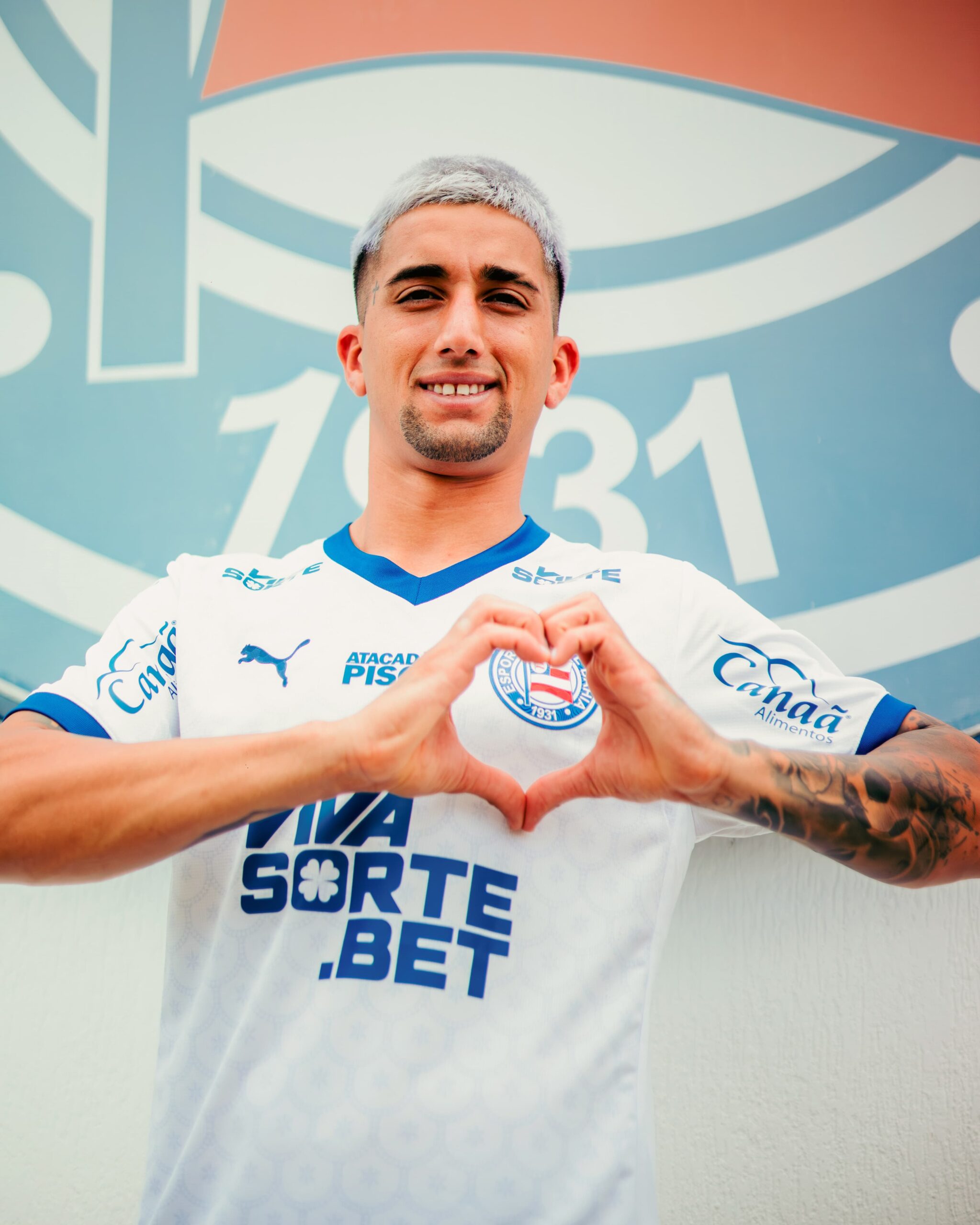 Atacante Kike Olivera é o novo reforço do Bahia
