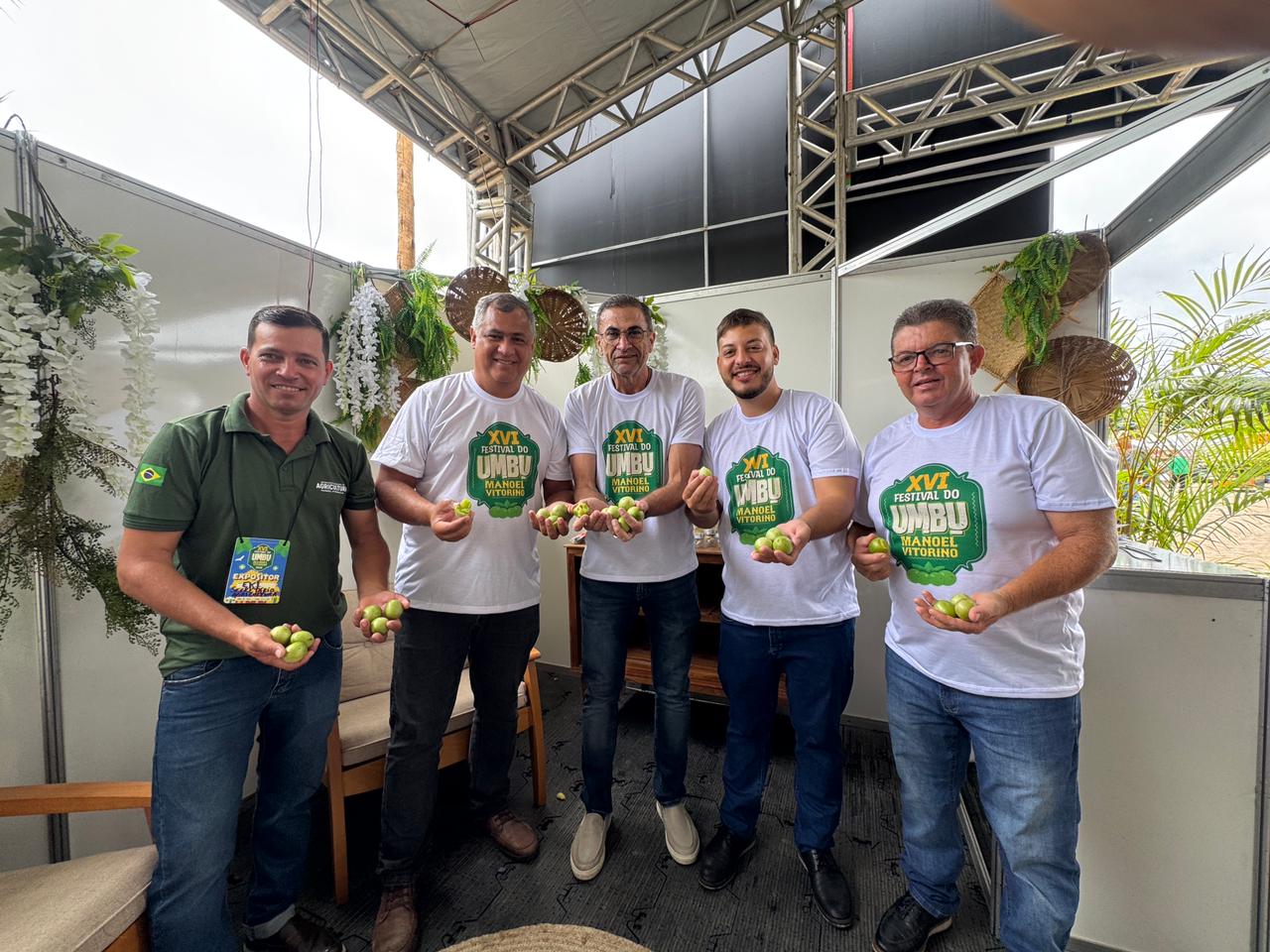 Deputado Hassan participa do maior festival de umbu de Manoel Vitorino e defende o cooperativismo e expansão dessa cultura