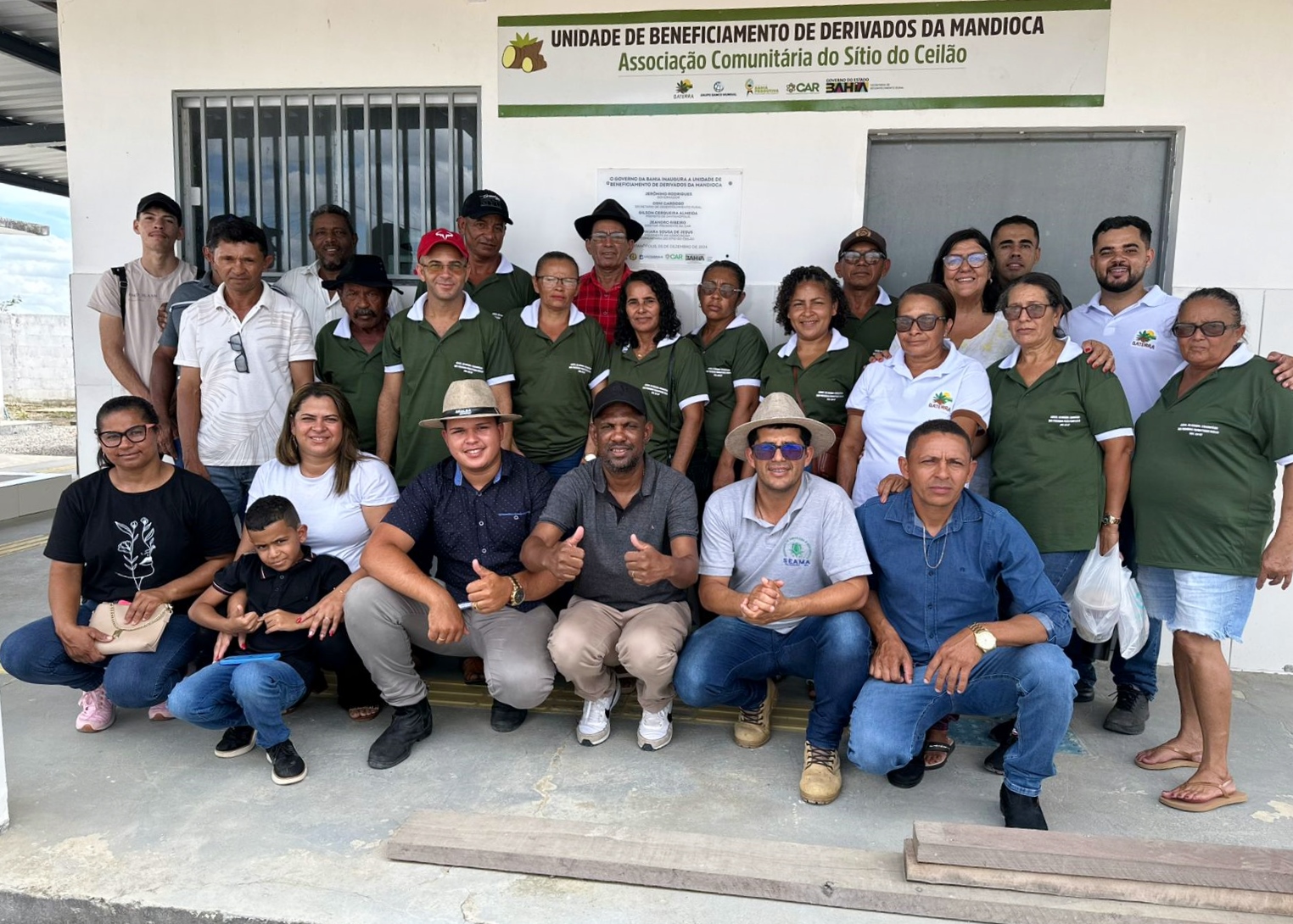 Intercâmbio qualifica produção de mandioca na agricultura familiar