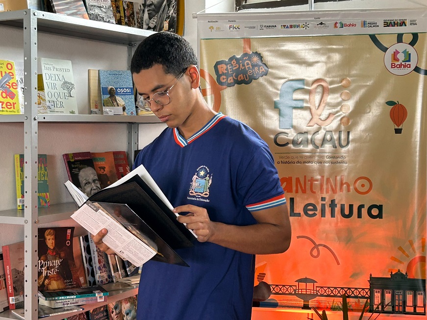 Dia do Leitor: Governo da Bahia celebra avanços na formação de novos leitores e nos lançamentos de livros no estado