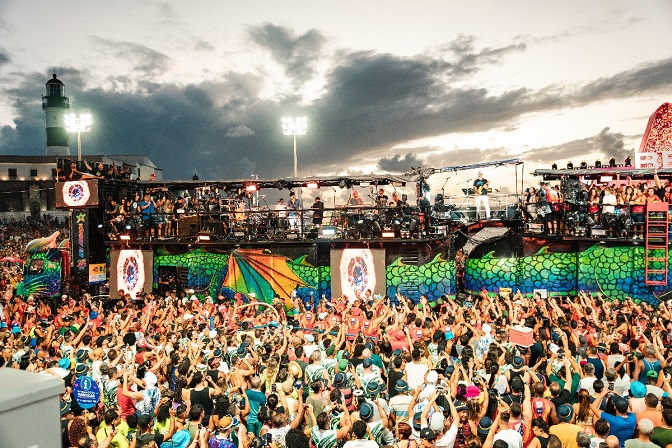  Bloco Me Abraça abre vendas para o Carnaval 2027