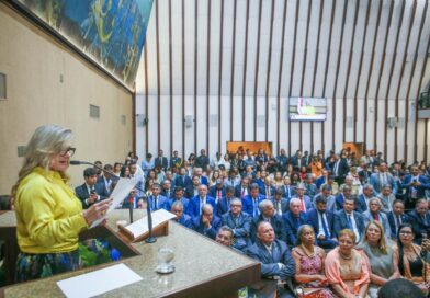 Ivana Bastos ressalta a democracia e a harmonia entre os três Poderes na reabertura dos trabalhos legislativos