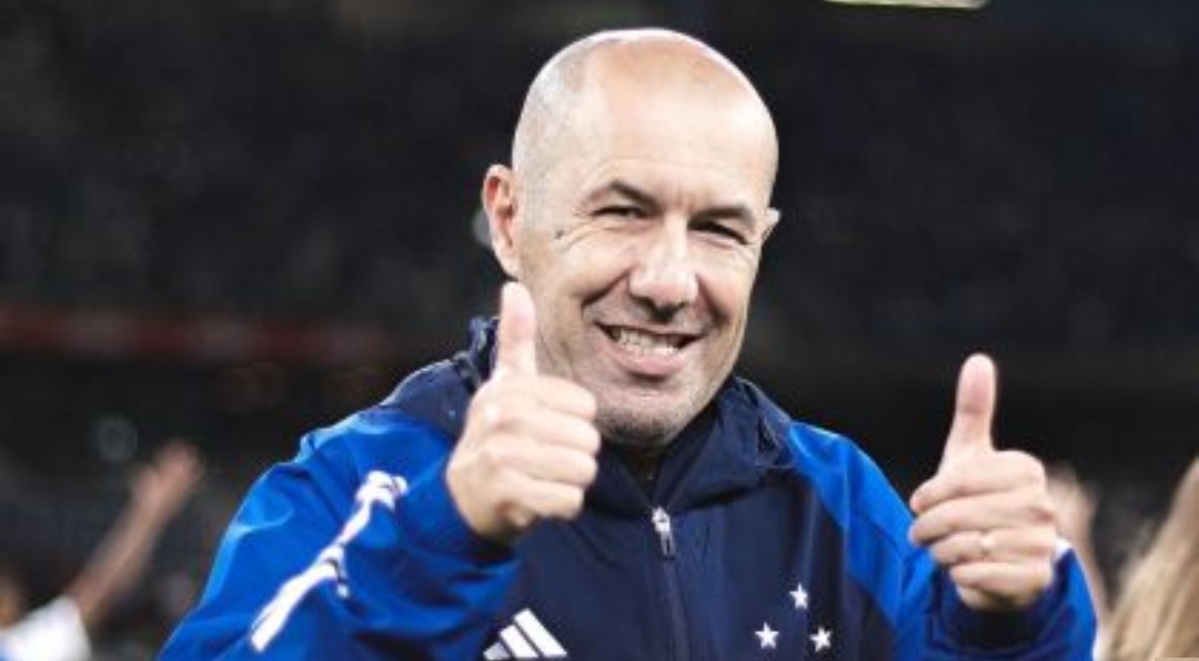 Flamengo acerta com Leonardo Jardim, que desembarca no Rio e assume na final do Carioca