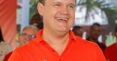 Após deixar Brasília, Júlio lança pré-candidatura a deputado estadual: “Missão de apoiar os municípios da Bahia”