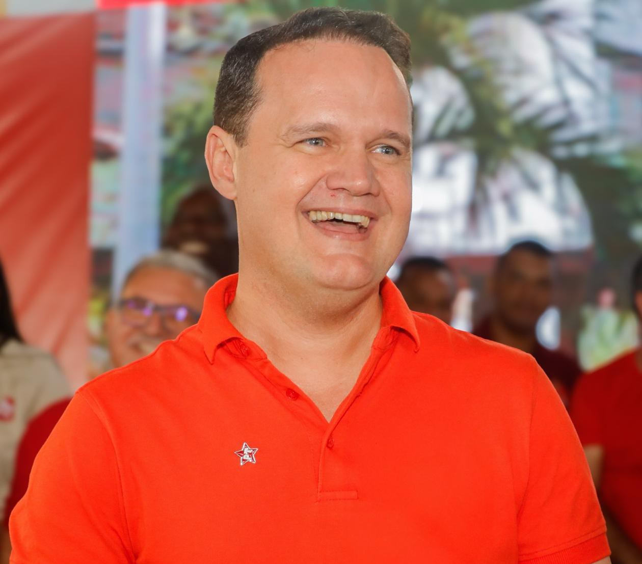 Após deixar Brasília, Júlio lança pré-candidatura a deputado estadual: “Missão de apoiar os municípios da Bahia”