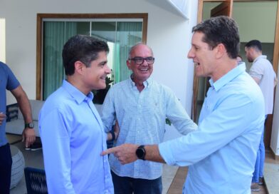 “Senti no olhar de Neto que podemos ajudar a Bahia”, diz Zé Cocá ao aceitar convite para vice