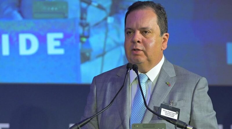 Jerônimo convida Elmar para vice e articulação movimenta cenário político na Bahia