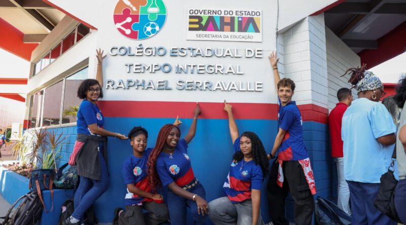 Governo do Estado inaugura modernização do Colégio Estadual de Tempo Integral Raphael Serravalle, em Salvador